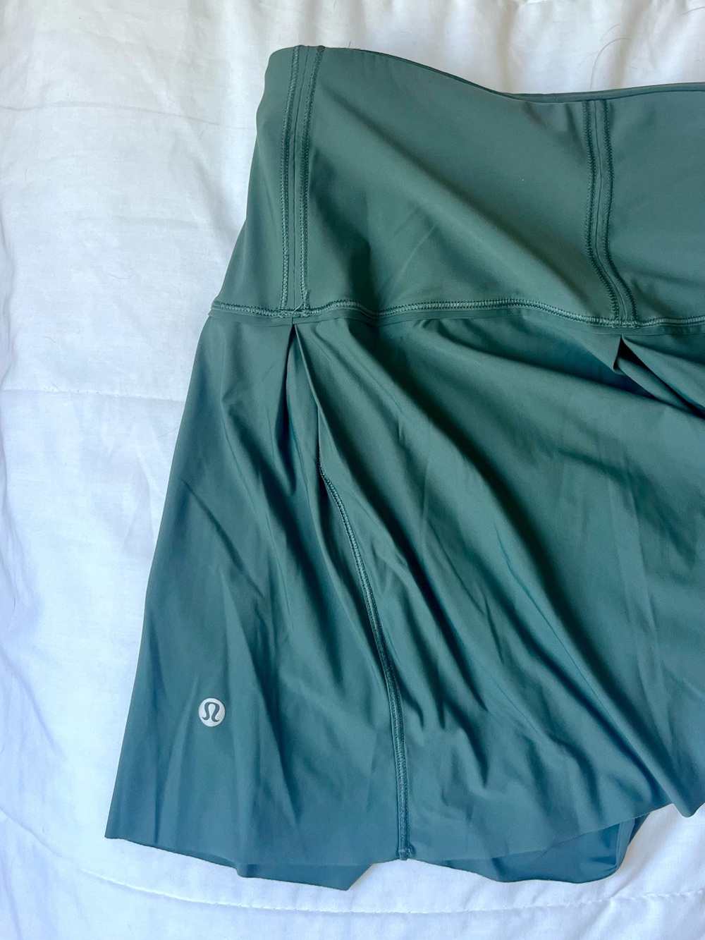 Lululemon 10T olive green pace rival tennis skirt with shorts 10 tall